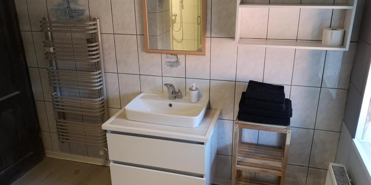 Ferienwohnung/Monteurwohnung Im Herzen Von Ahnatal Luaran gambar
