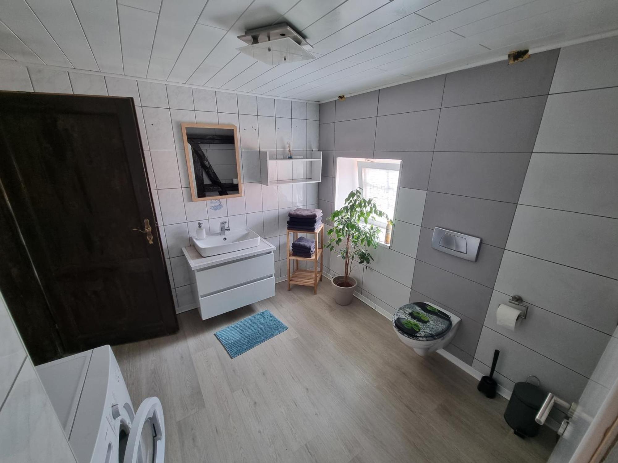 Ferienwohnung/Monteurwohnung Im Herzen Von Ahnatal Luaran gambar