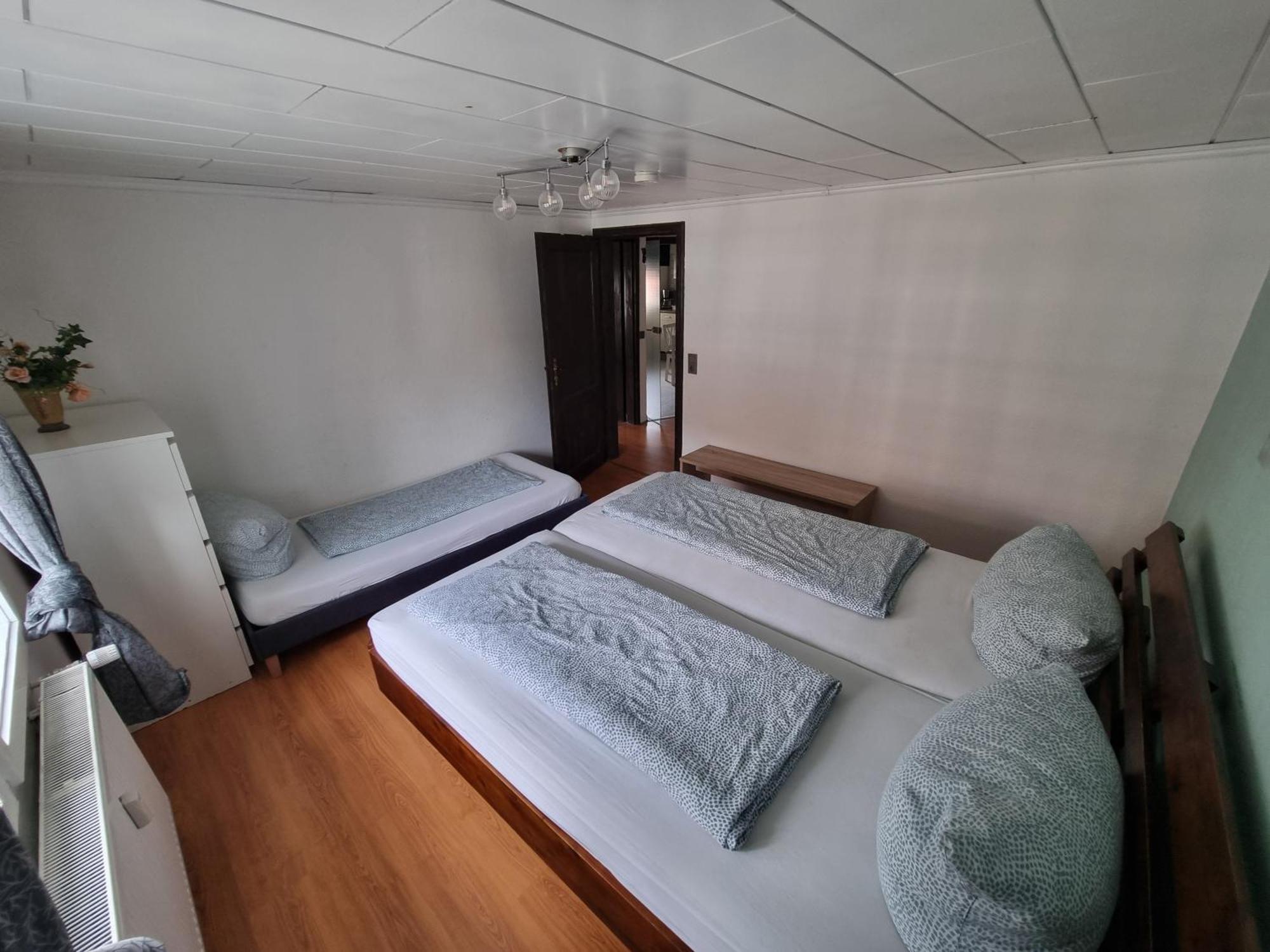Ferienwohnung/Monteurwohnung Im Herzen Von Ahnatal Luaran gambar